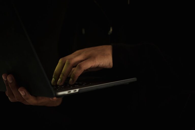 La cyber-sécurité dans le e-commerce : Comment protéger vos données en ligne ?