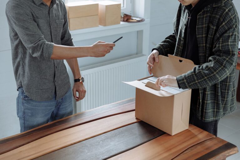 Comment bien gérer les retours produits dans l’e-commerce ?