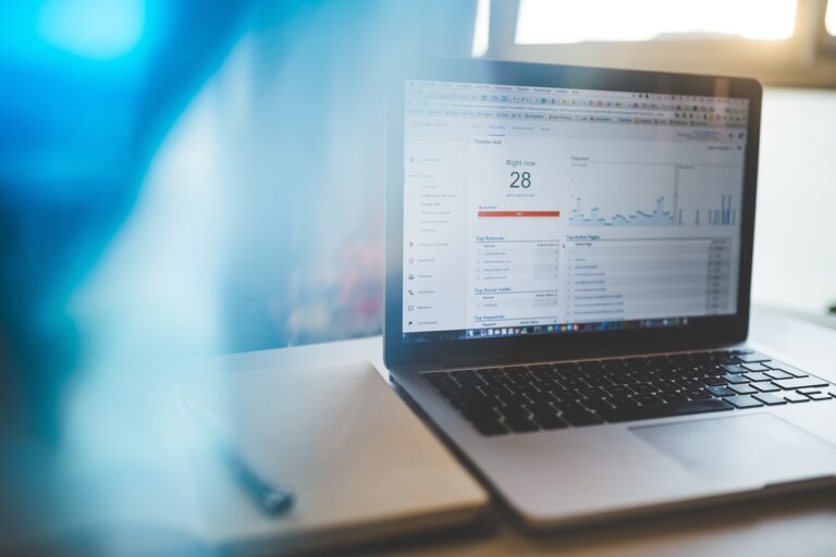 Comment gérer les pics de trafic en ligne dans le e-commerce ?