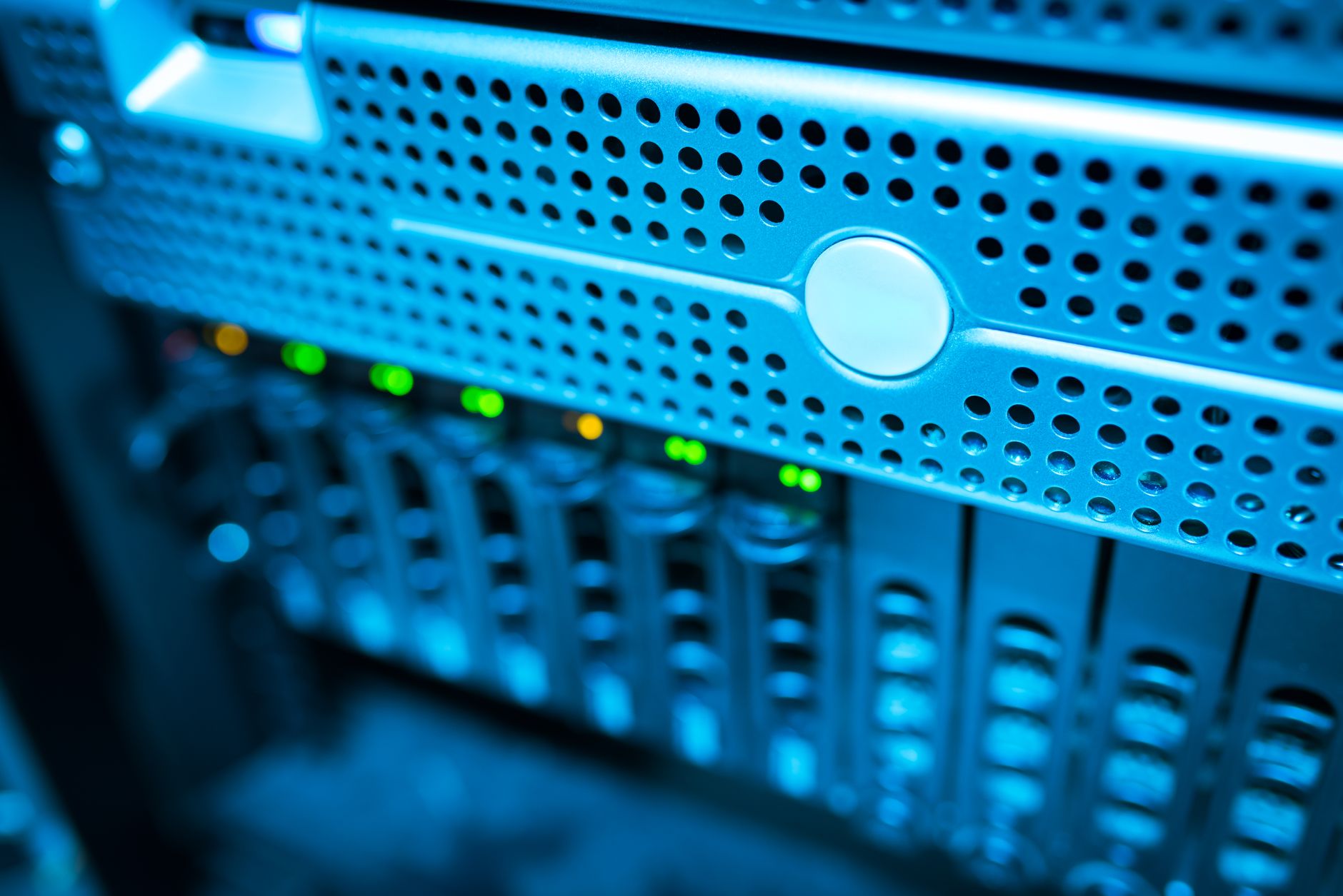 Hébergement web et SEO : ce que la performance serveur change réellement