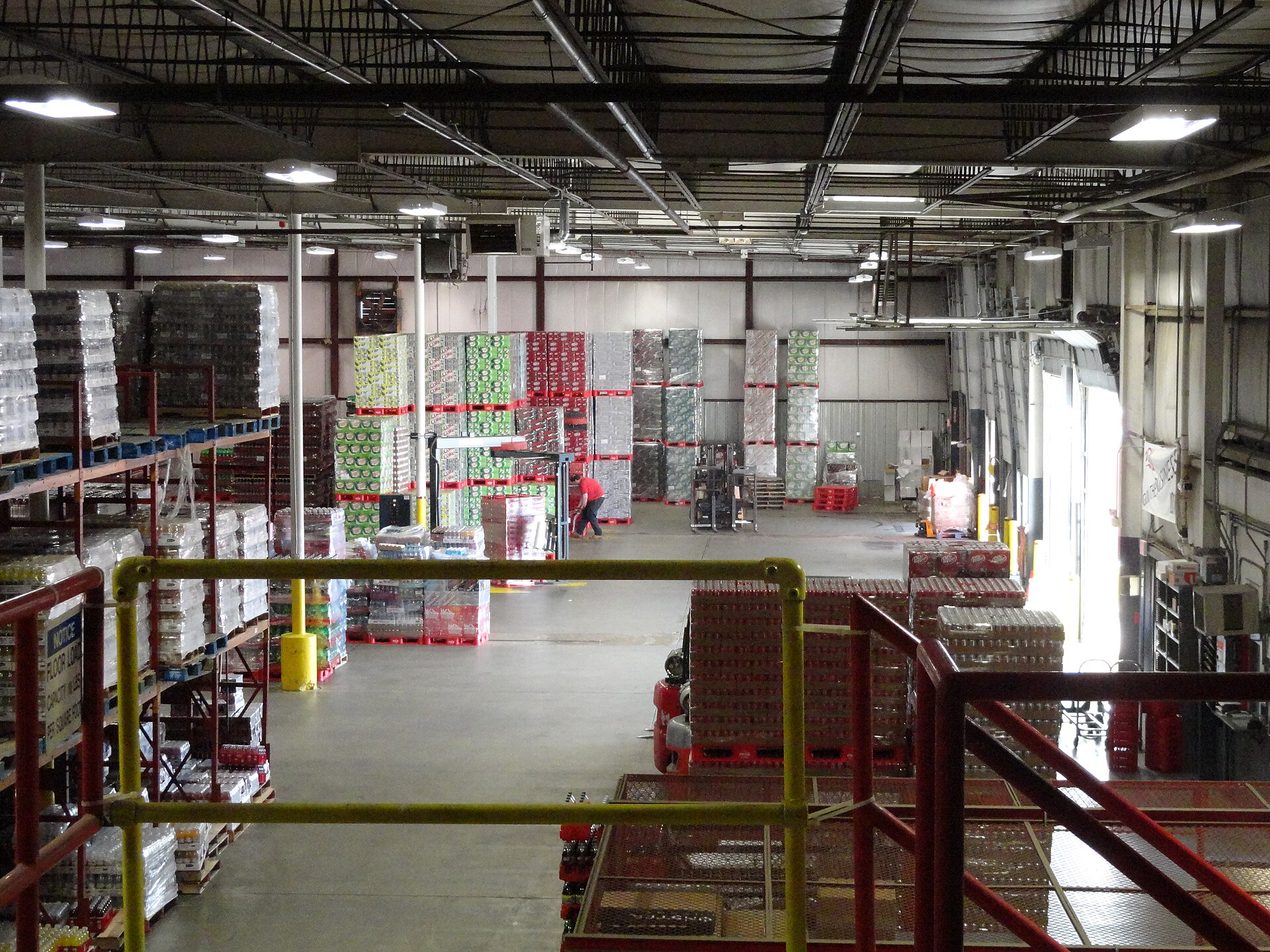 La zone de chargement de la Coca-Cola Bottling Company of Cape Cod.